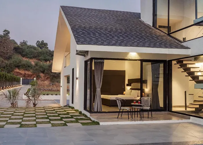 Saffronstays Stargazer, Karjat - Luxury Pool Villa With Lake View