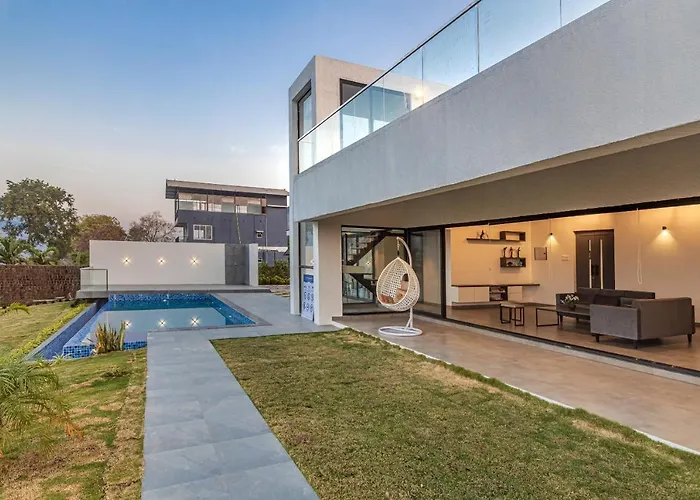 Saffronstays Stargazer, Karjat - Luxury Pool Villa With Lake View